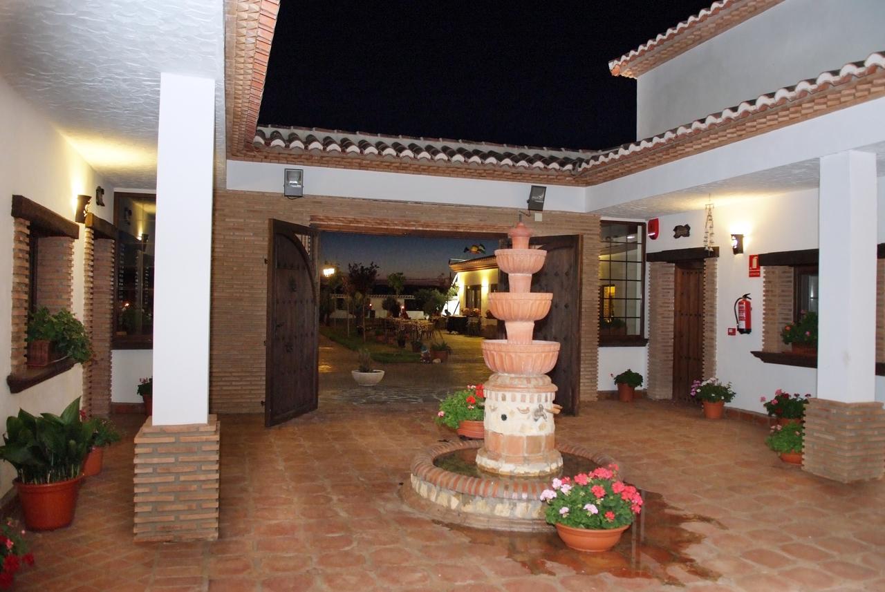 Hotel La Hacienda Del Marquesado Albunan Exterior foto